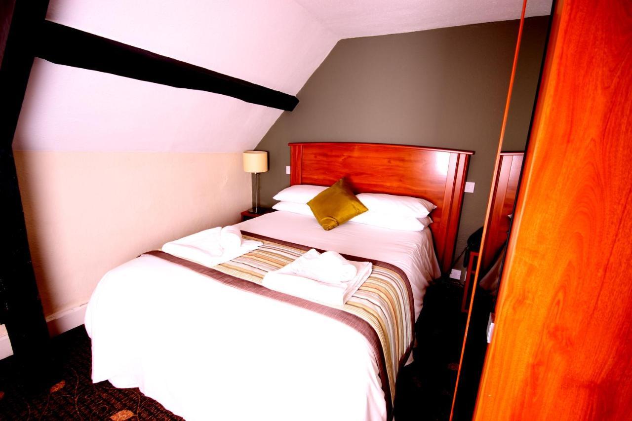 Plas Derwen Hotel Abergavenny Buitenkant foto