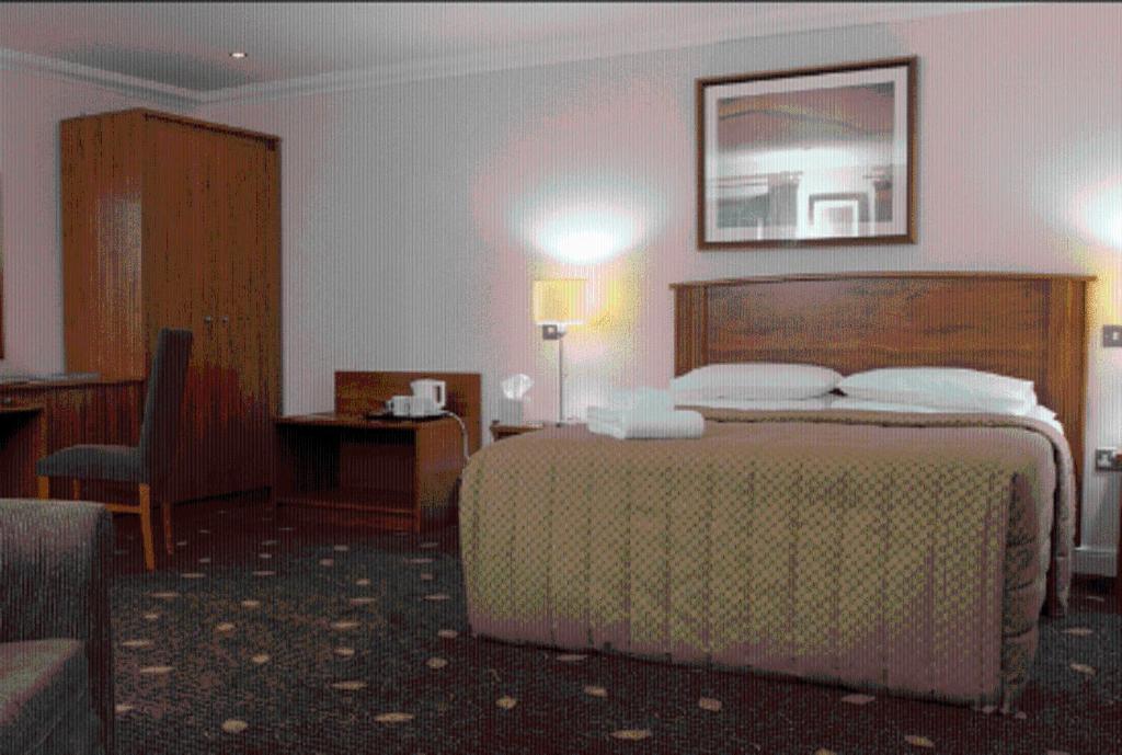 Plas Derwen Hotel Abergavenny Buitenkant foto